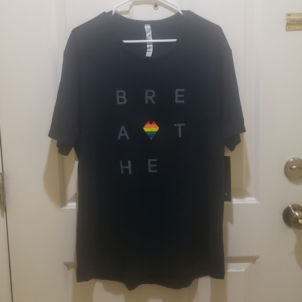 NWT - Mens Lululemon T- Shirt